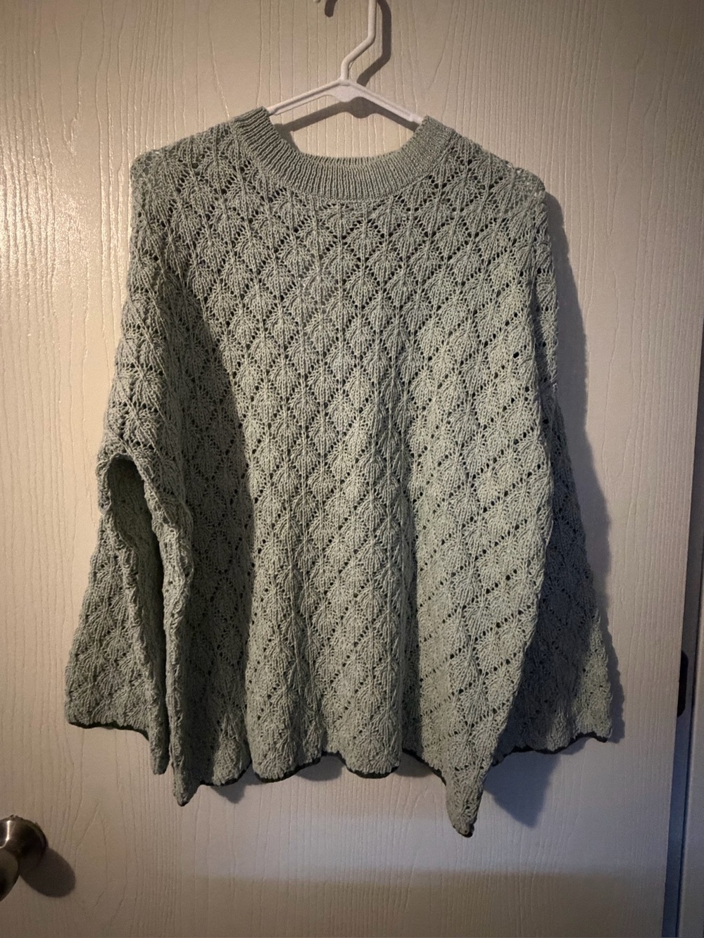 Light Sage Cable Knit Women's Sweater Size Medium NWT